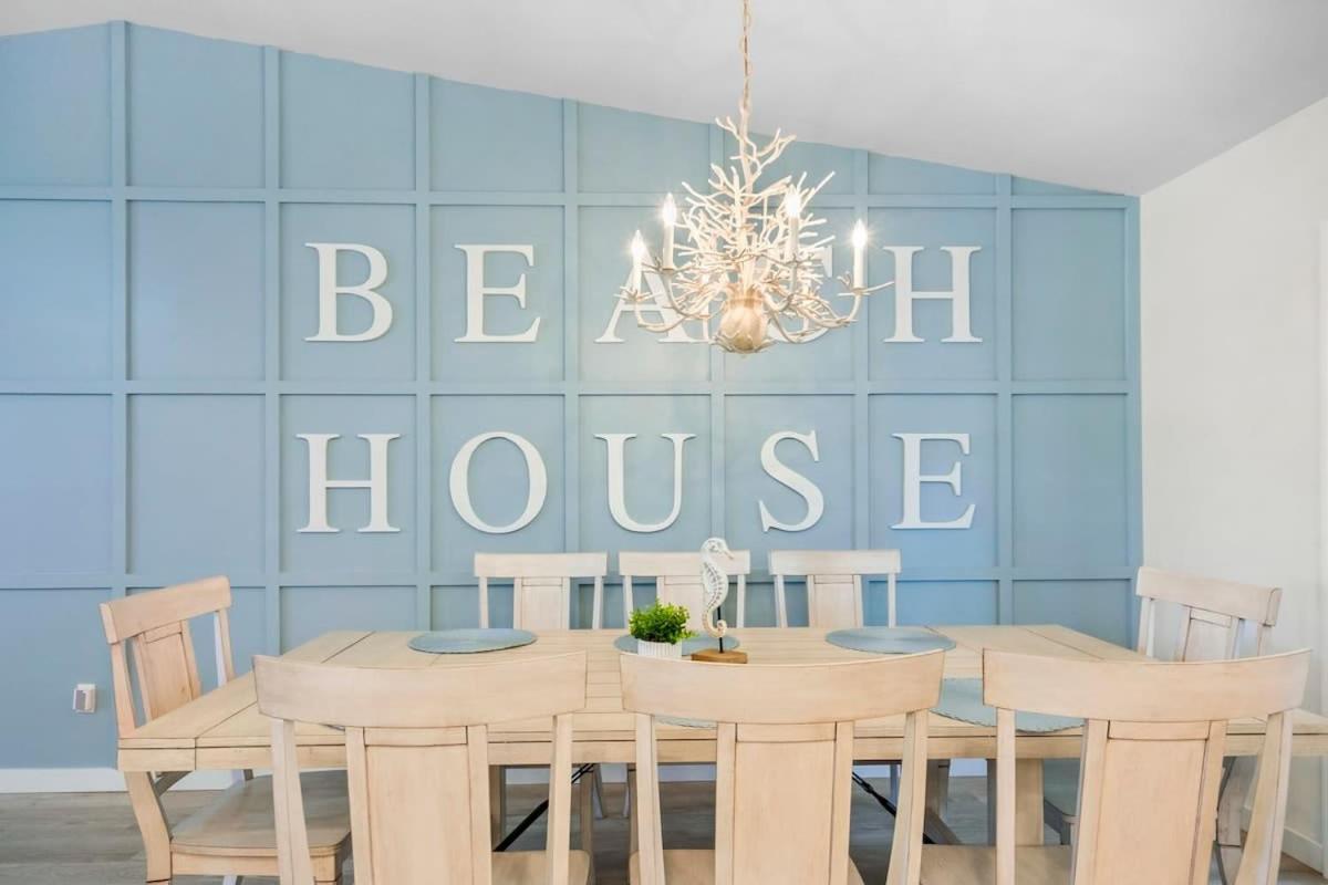 The St Augusdream Renovated Beach House Sleeps 8 Walk To Beach St. Augustine Kültér fotó