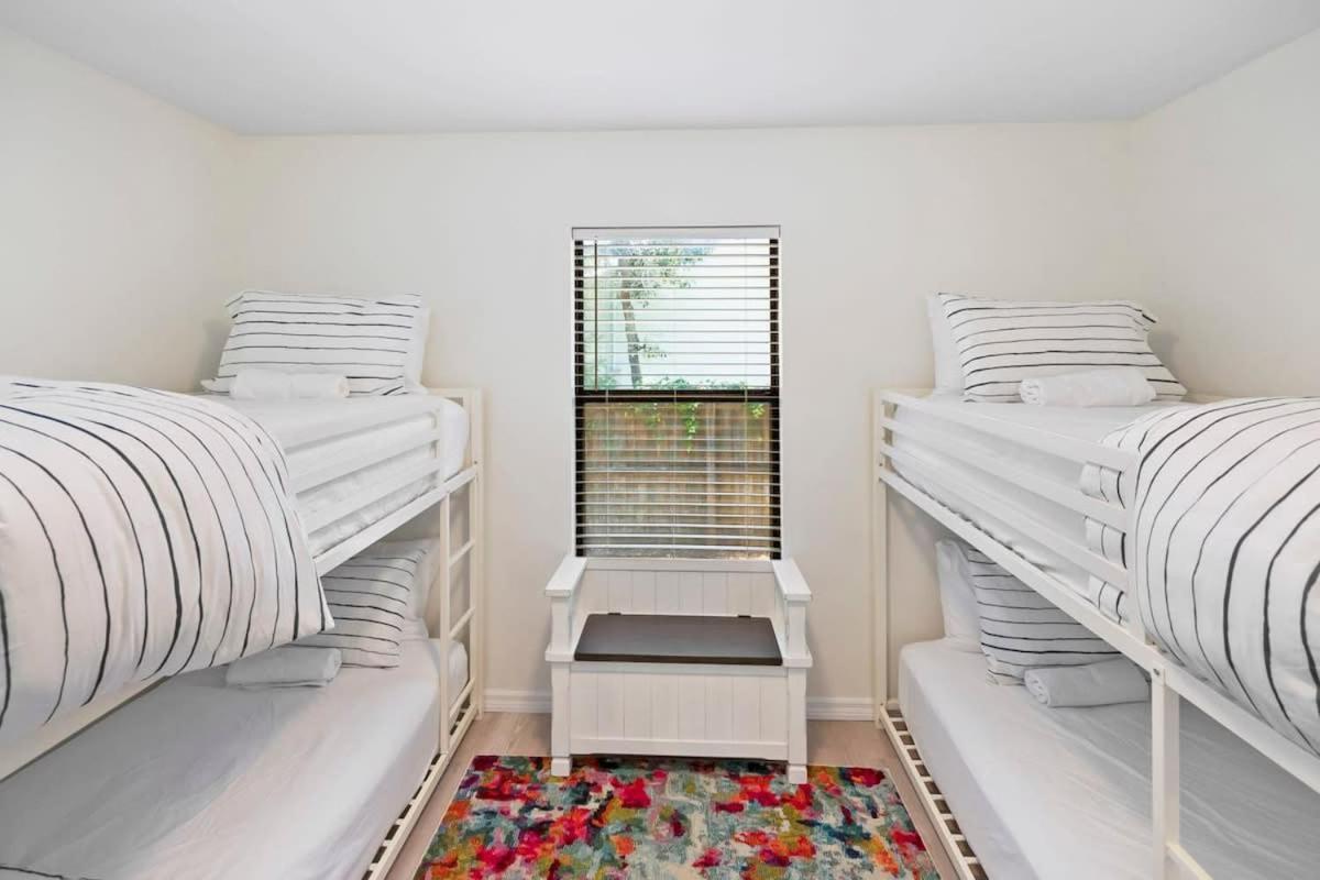 The St Augusdream Renovated Beach House Sleeps 8 Walk To Beach St. Augustine Kültér fotó