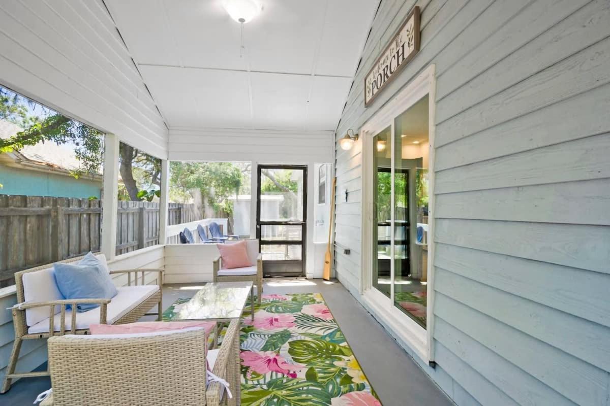 The St Augusdream Renovated Beach House Sleeps 8 Walk To Beach St. Augustine Kültér fotó